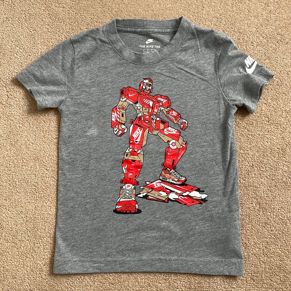 Nike T-shirt